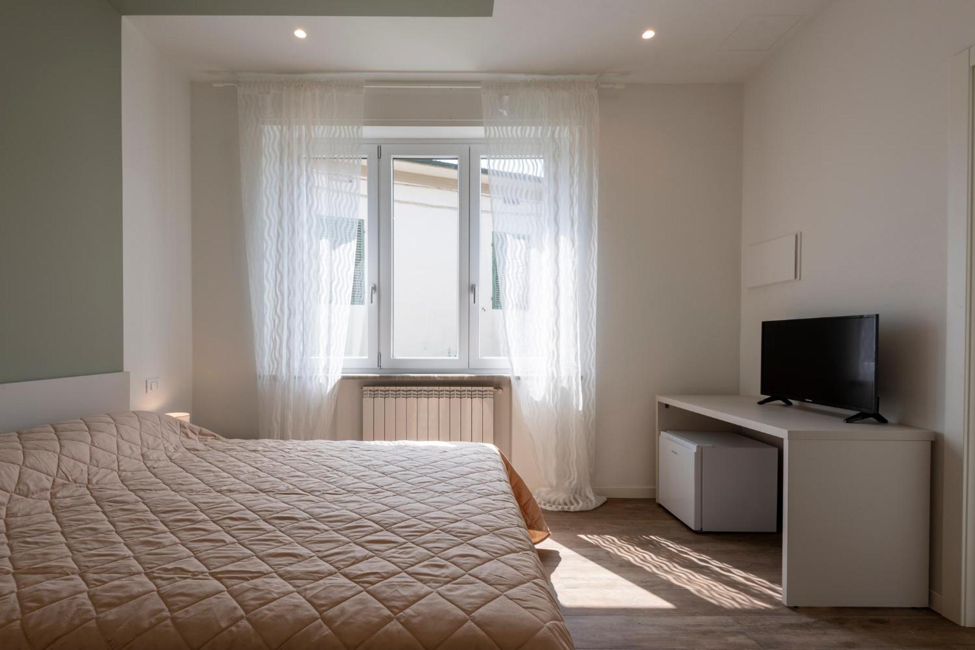 Iarsera Rooms And Apartment Lucca Exterior photo